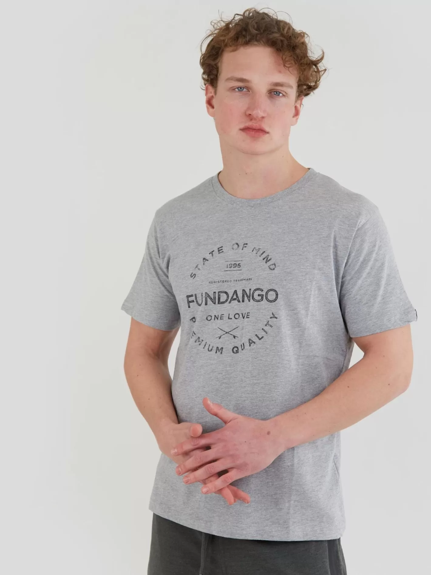 T-Shirt^Fundango Basic - T Logo-4 T-Shirt Grey