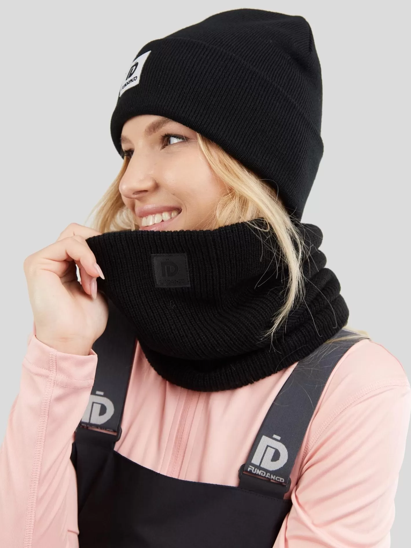 Scarf^Fundango Elion Neckwarmer Black